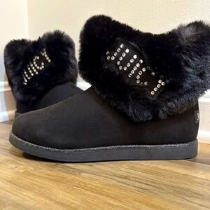Juicy Couture Women's Slip On Winter Boots With Fold Over Fur Booties SIZE 9